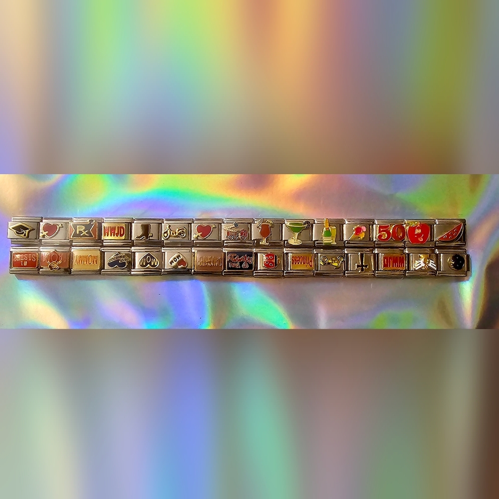 30 Italian Charms